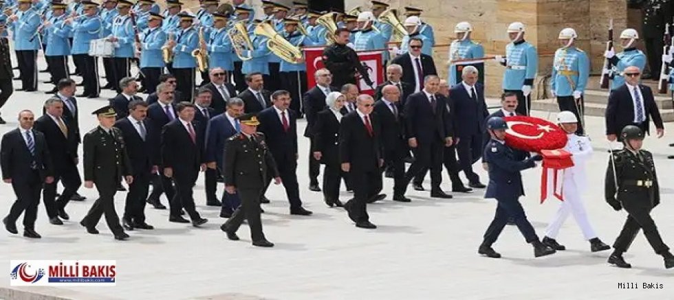 Cumhurbaşkanı Erdoğan ve yeni Kabine Anıtkabir'de